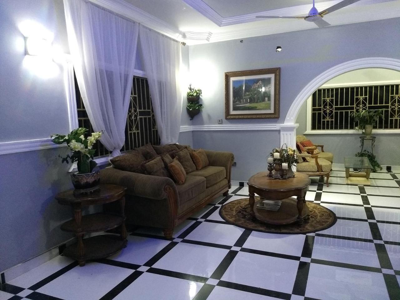 The Winford Boutique Hotel Achimota Taifa Dış mekan fotoğraf
