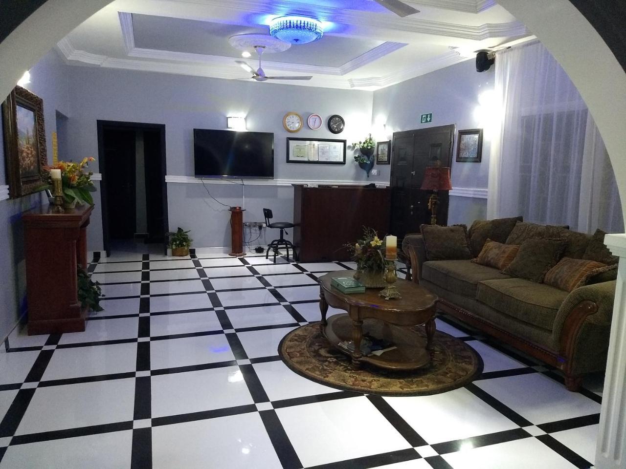 The Winford Boutique Hotel Achimota Taifa Dış mekan fotoğraf