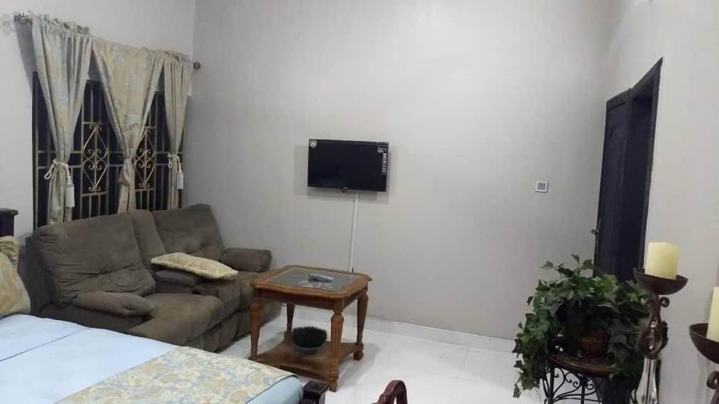 The Winford Boutique Hotel Achimota Taifa Dış mekan fotoğraf